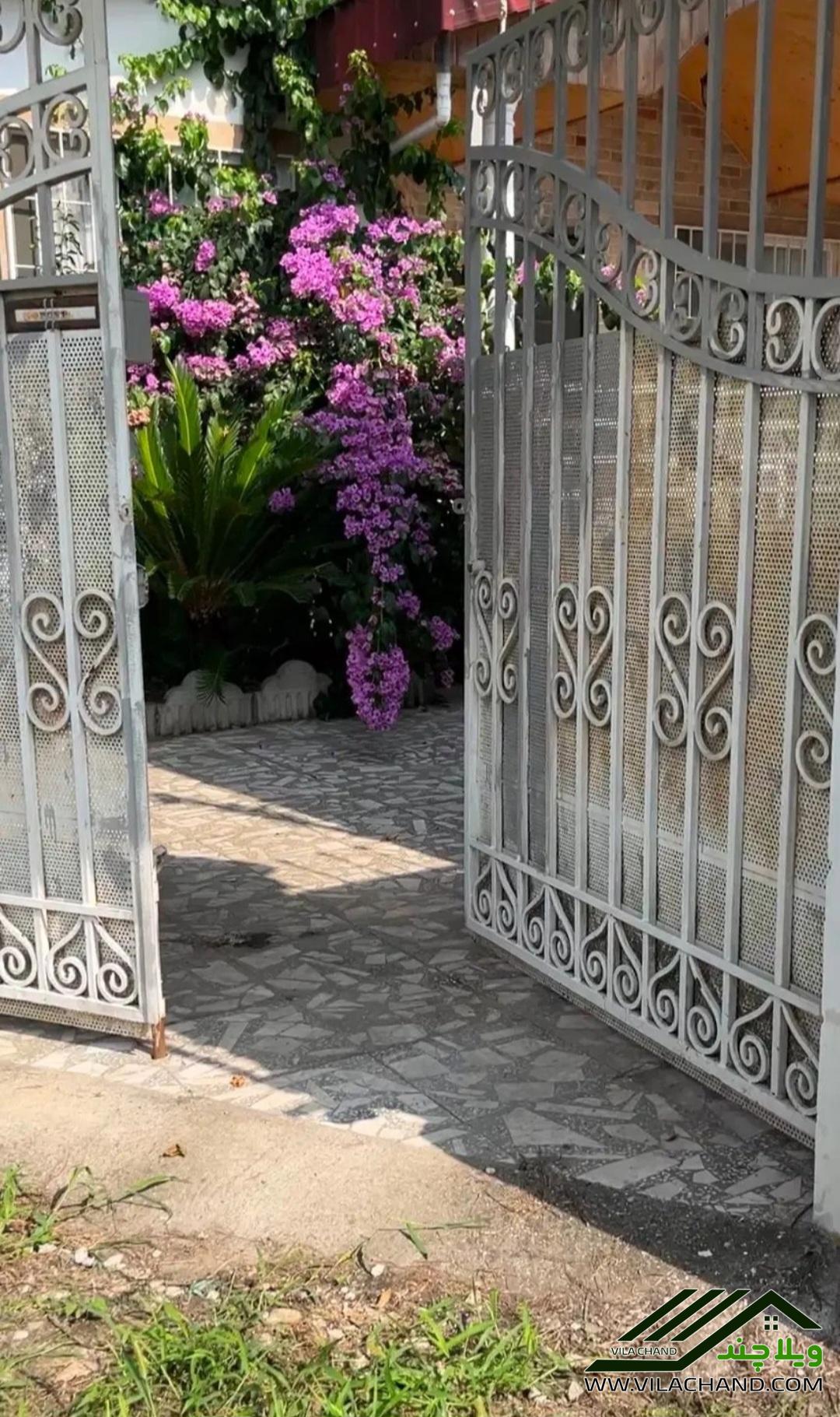 یک ویلای دلباز و سرسبز و با دسترسی عالی 🏡