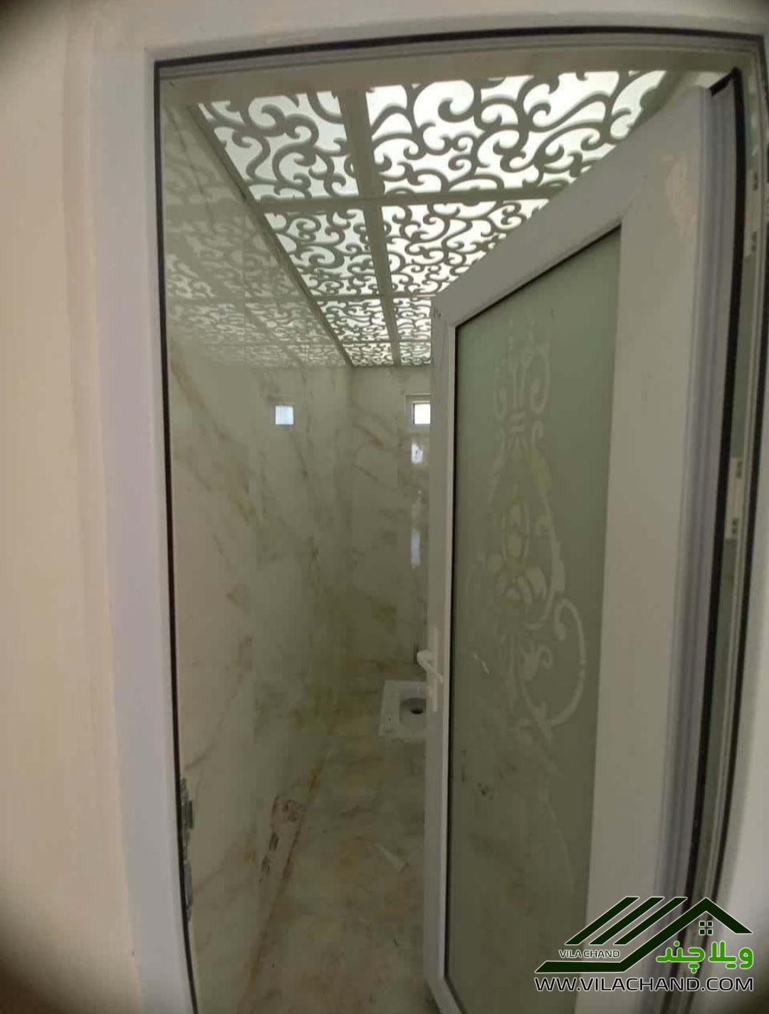 🏞️ ویلا نوساز با سند تک‌برگ، کنار رودخانه و محیطی دنج! 🌿