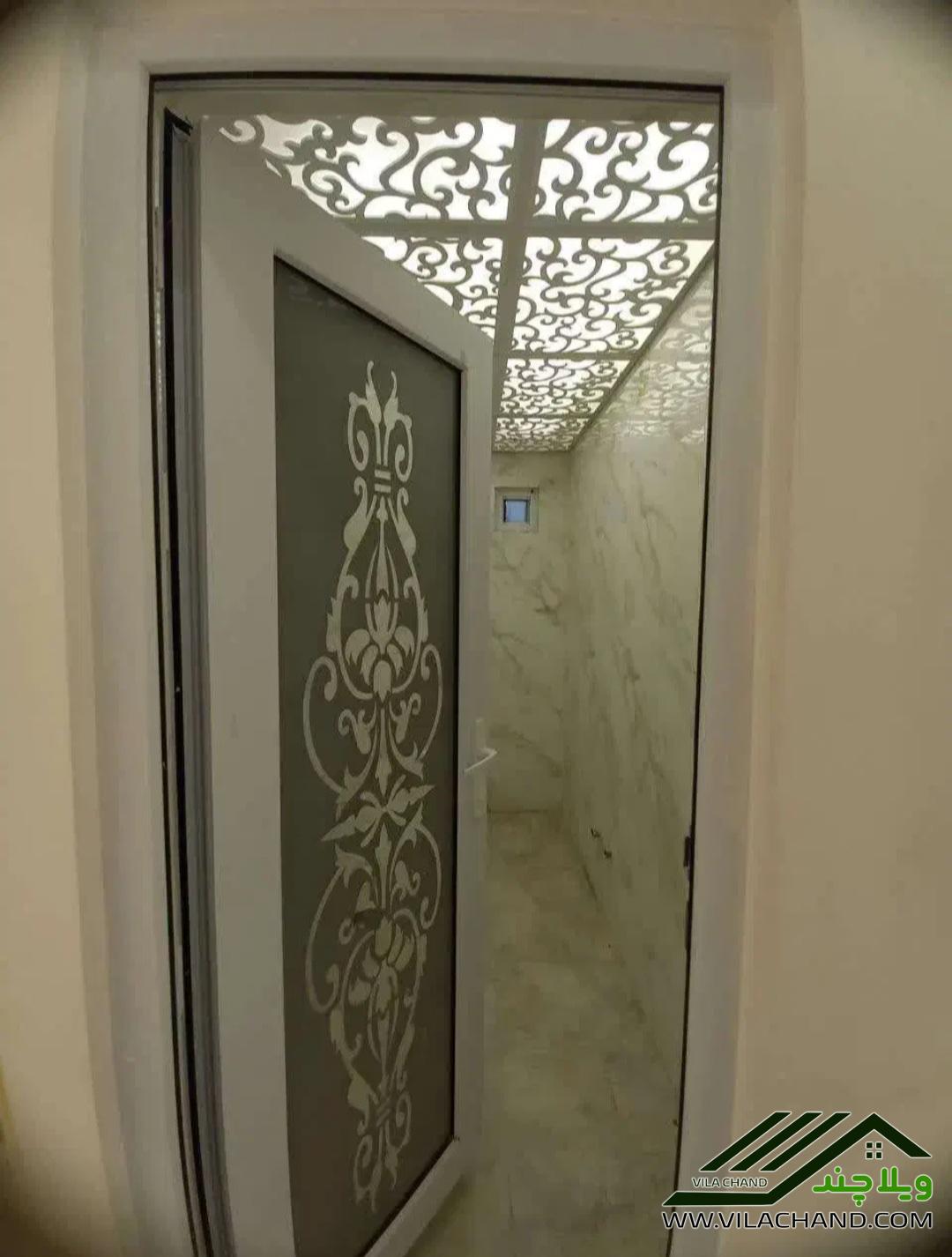 🏞️ ویلا نوساز با سند تک‌برگ، کنار رودخانه و محیطی دنج! 🌿